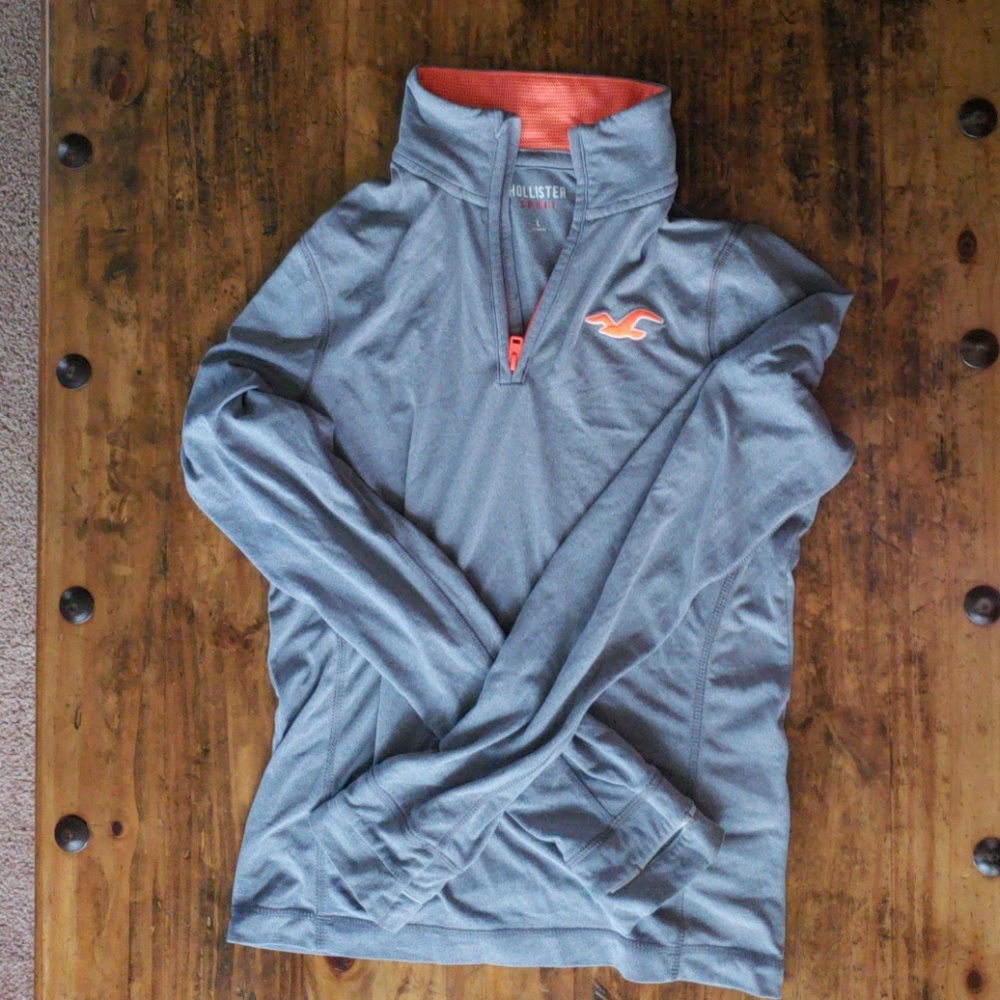 Hollister Sweatshirt
